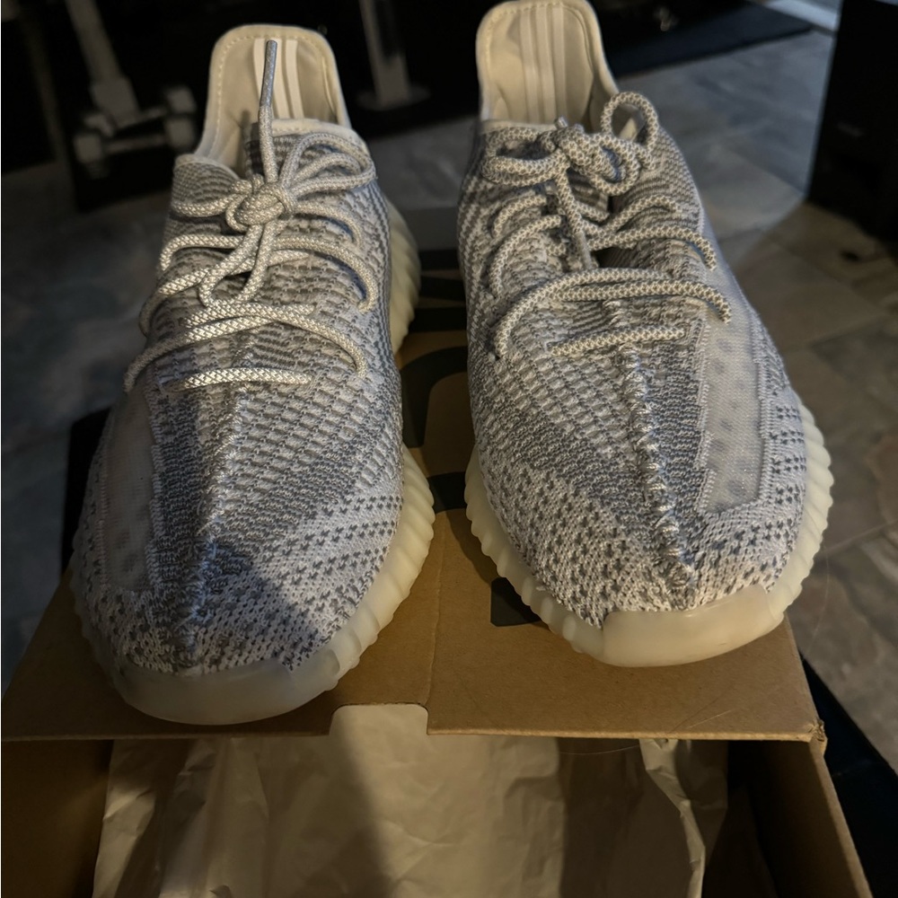 Yeezy boost 350 V2